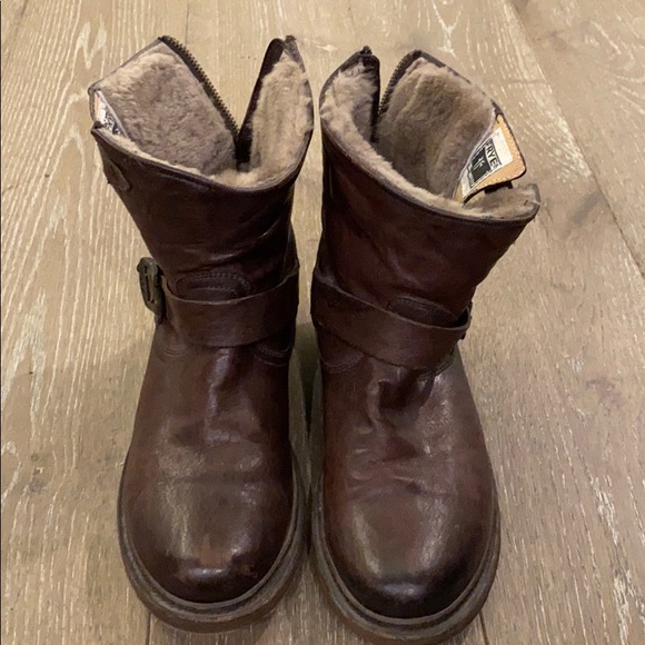 frye veronica shearling